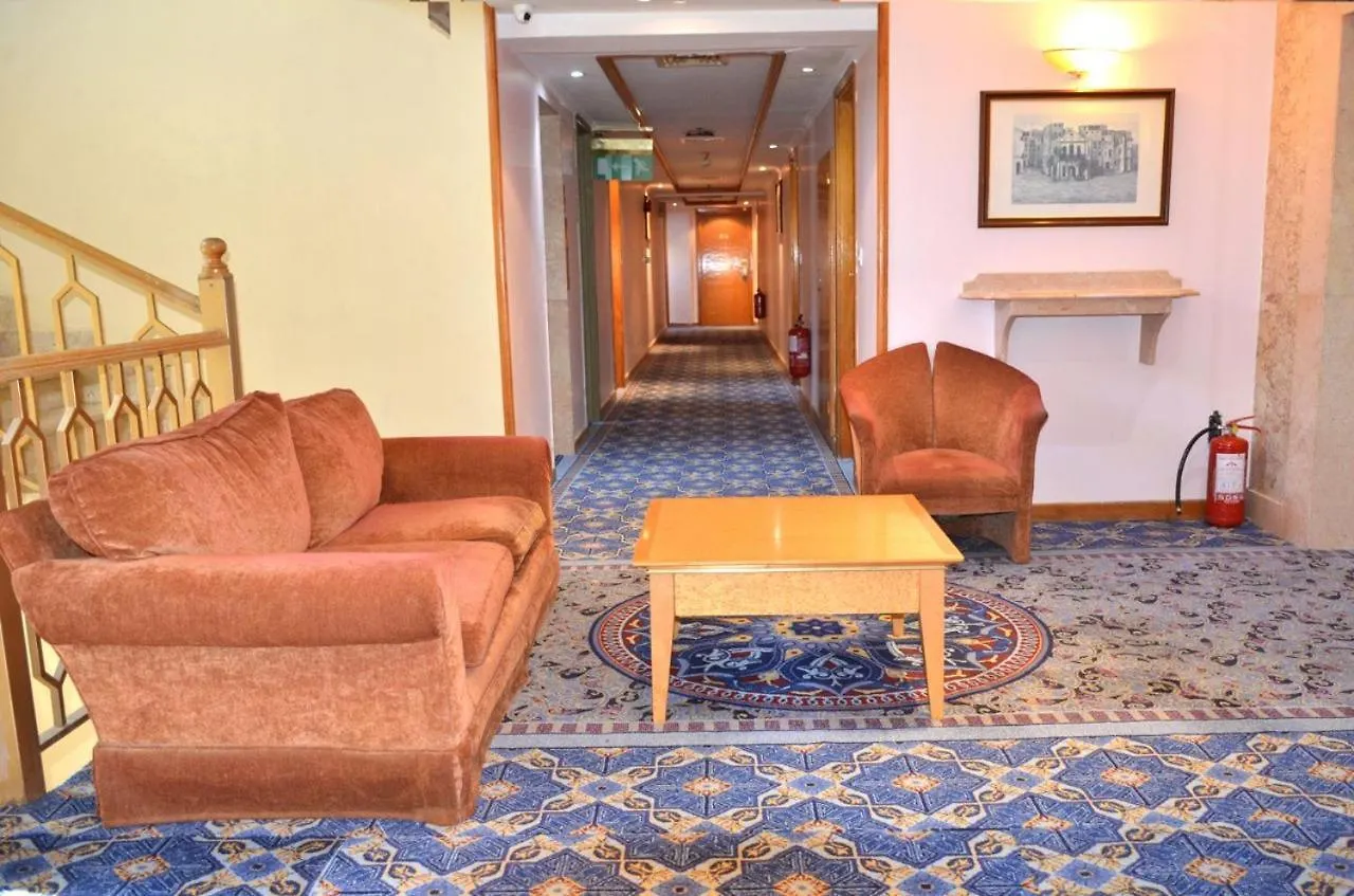 مكة Roya Um Al Qura Hotel